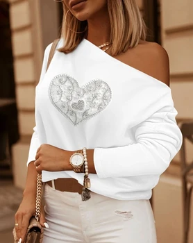 Модни блузи за жени 2023 есен случайни тениска дълъг ръкав наклон врата сърце модел мъниста наклон врата отгоре универсален пуловер